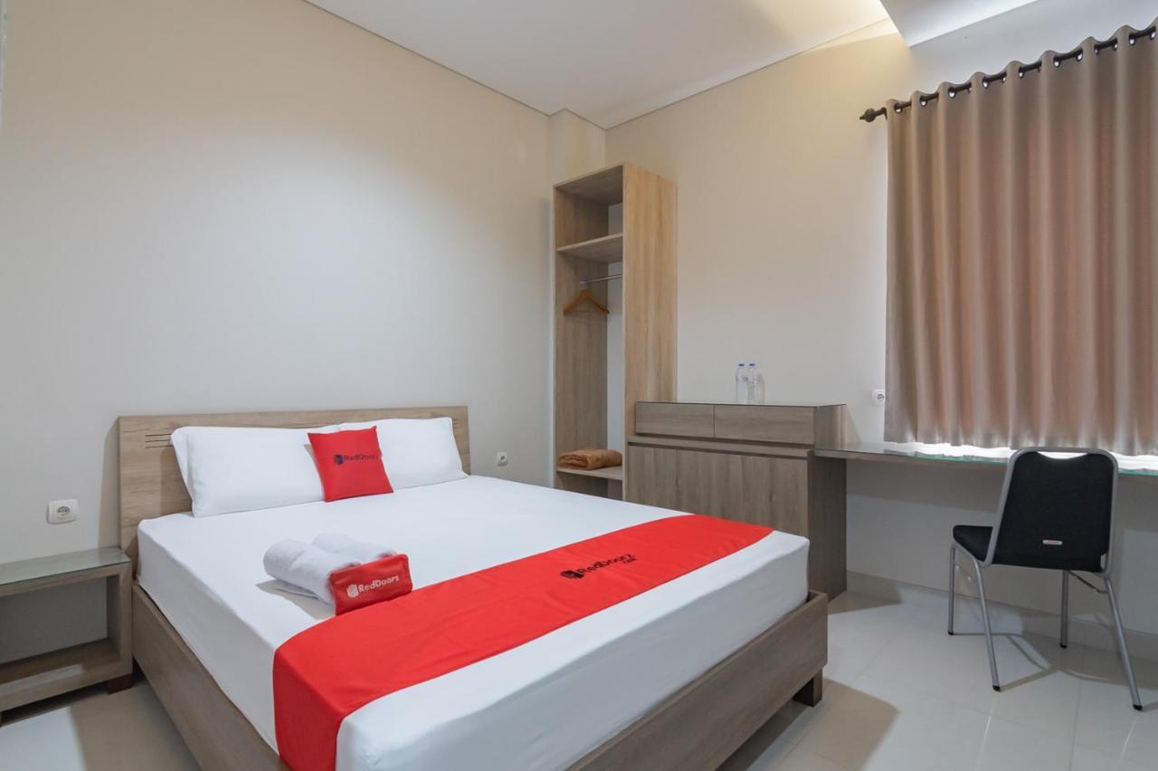 Reddoorz Plus @ Cirebon City Center Exterior foto