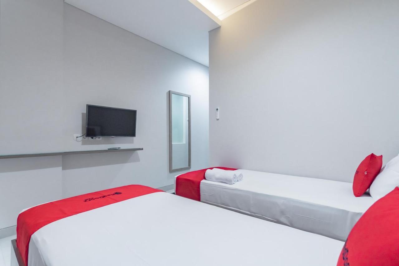 Reddoorz Plus @ Cirebon City Center Exterior foto